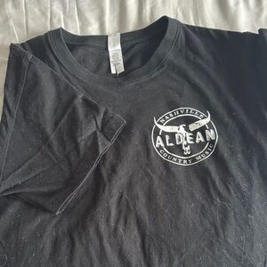 Amazon Black Graphic Tee - Short Sleeve